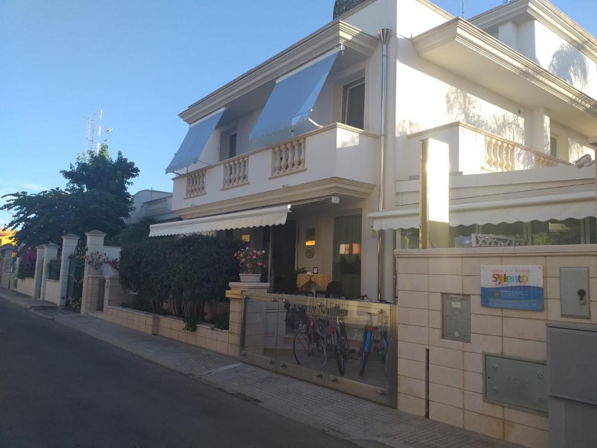 Falli Exclusive Rooms And Breakfast -Con Parcheggio Privato E Gratuito- ポルト・チェザーレオ エクステリア 写真