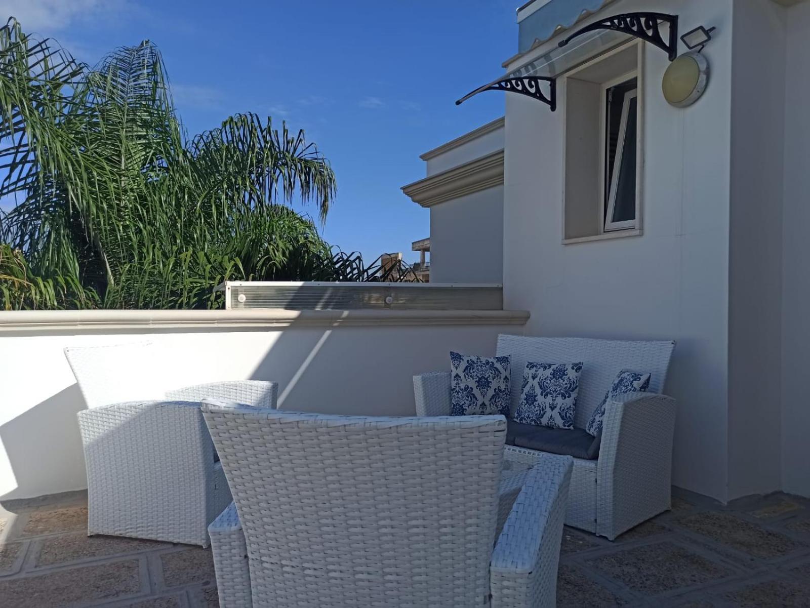 Falli Exclusive Rooms And Breakfast -Con Parcheggio Privato E Gratuito- ポルト・チェザーレオ エクステリア 写真